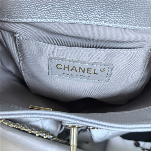 2026127213711812 700